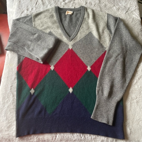 Barrie VTG made in Scotland Gray Argyle V-Neck Sweater cashmere sz small - Picture 1 of 6